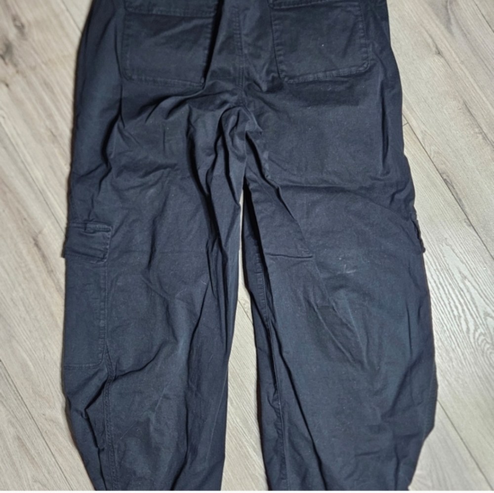 💥Sale💥NWOT Torrid Women's Dark Cargo Pants With Ankle Snaps - Picture 7 of 7